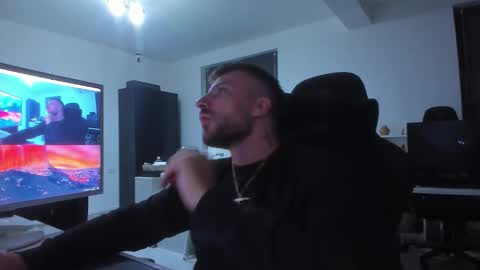 Aiden online show from September 30, 5:01 pm