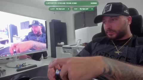 Aiden online show from October 8, 8:37 pm