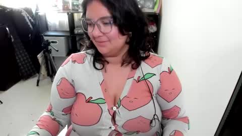 Catalina online show from November 24, 3:22 pm