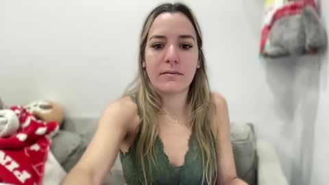 Aile online show from March 8, 1:57 pm