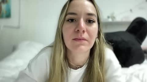 Aile online show from March 11, 5:02 am