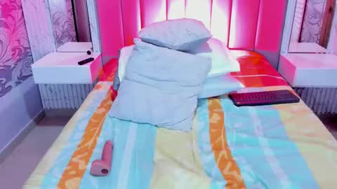   online show from September 13, 4:26 am