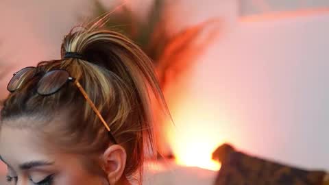  Aileen  online show from October 8, 11:32 pm