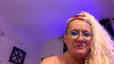 Aimhigher online show from January 1, 11:38 am