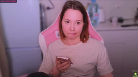 airyhill online show from April 20, 8:01 pm