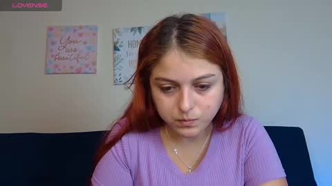 aisha_roja1 online show from March 10, 7:50 pm