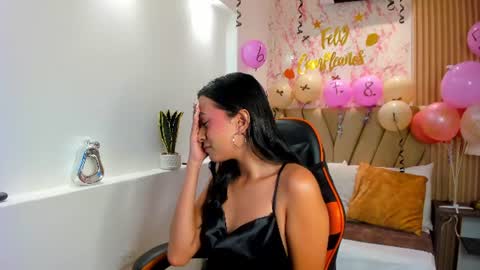 Aisha  online show from June 15, 2:31 pm