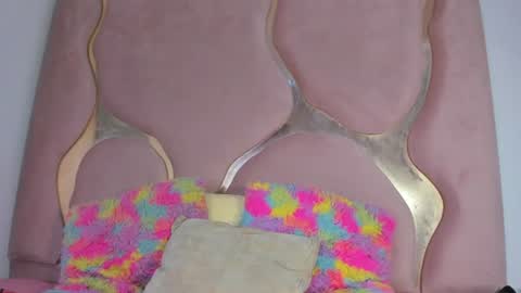 aisha_violeht online show from June 25, 2:00 pm