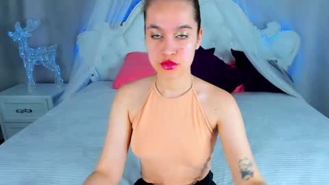 aishatempt online show from April 22, 8:54 am