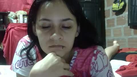 Snapshot of aitana23_ chatting on October 23, 1:40 am aiti online show from October 23, 1:40 am