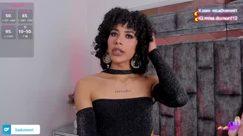 Queen Dumont   online show from January 7, 2:53 am