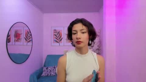 Snapshot of akaza_hakuji_ chatting on February 13, 12:32 pm Azaka online show from February 13, 12:32 pm