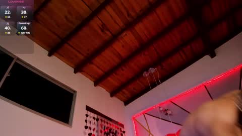 Snapshot of akazaboy chatting on February 19, 7:50 am akazaboy online show from February 19, 7:50 am