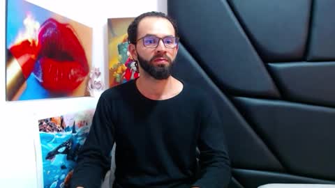 akiles online show from March 5, 12:30 am