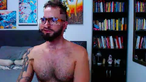 akiles online show from September 30, 11:37 pm