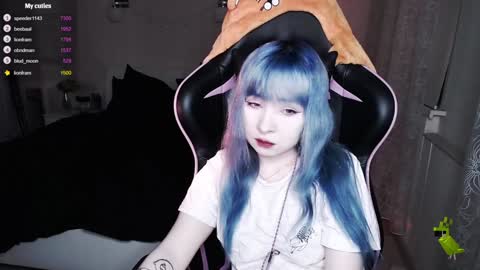 akirahartyx online show from January 15, 3:07 pm