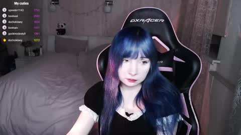 akirahartyx online show from November 14, 4:31 pm