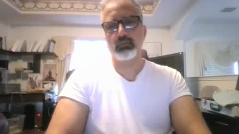 aladdin31673 online show from April 12, 11:31 pm