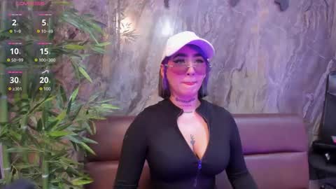 ALAHIA online show from November 17, 5:15 pm