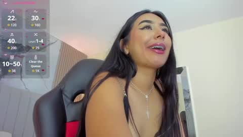 Snapshot of alahiacruz1 chatting on September 30, 1:32 pm  A L A H I A  online show from September 30, 1:32 pm