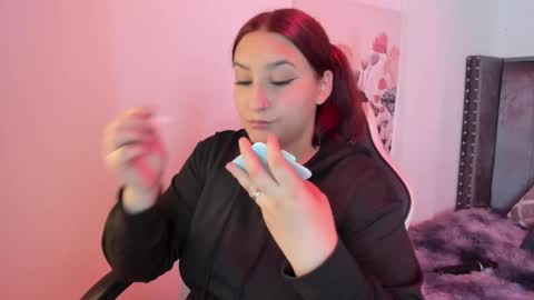 Alaia Carter online show from October 17, 1:53 am