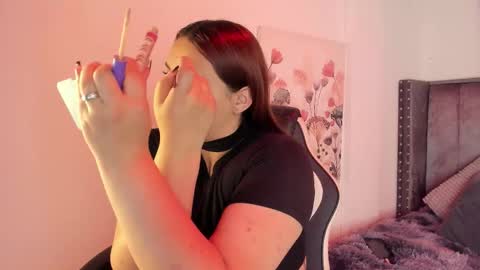 Alaia Carter online show from December 2, 4:53 am