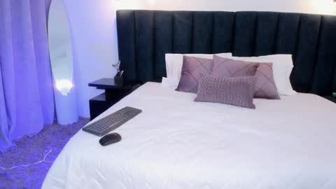 Alaia online show from February 27, 7:39 pm