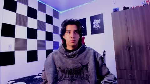 Alan Boy online show from January 7, 1:05 pm