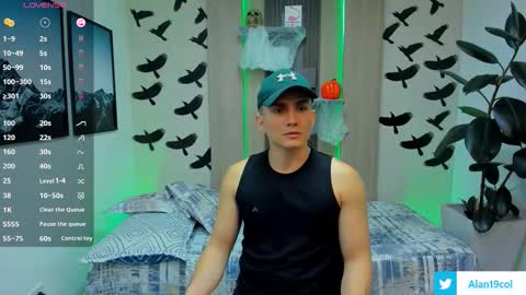 Snapshot of alan_nd_kevin chatting on October 6, 6:59 pm Alan  Kevin can we reach 100 thumbs up please guys  online show from October 6, 6:59 pm