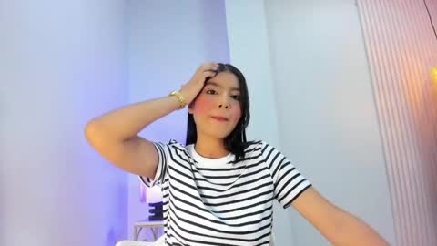 Alana online show from April 27, 11:30 am