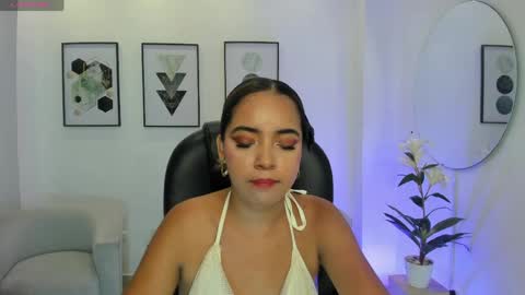 alana  online show from April 9, 8:36 pm