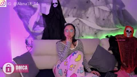 alana_pherson online show from October 5, 8:23 am