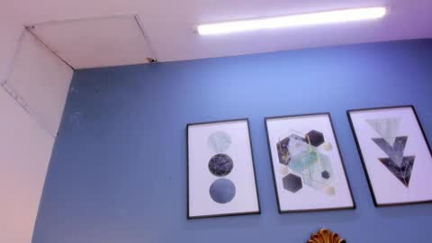 alana online show from November 23, 4:43 am