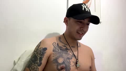 alanj998 online show from September 24, 3:57 am