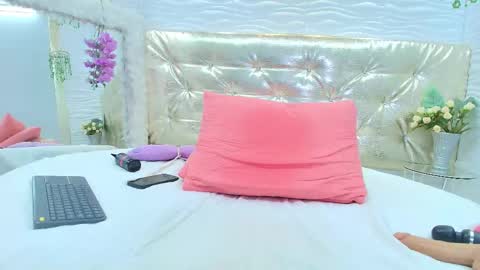 alanna_blaze online show from February 14, 9:50 pm