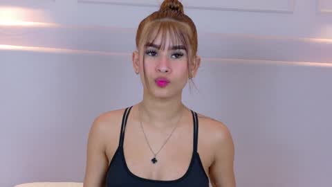 alannacarteer online show from April 15, 3:43 am