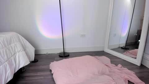 Alanna Cute Russell online show from February 7, 8:31 pm