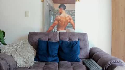 Alan online show from December 4, 5:23 pm