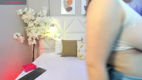 Alba  online show from October 6, 8:15 pm