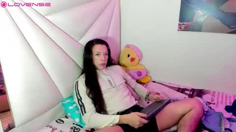 ale_noah_xxx online show from April 15, 8:39 am