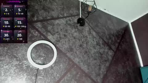 ALEC ANDREWS online show from March 9, 11:58 am