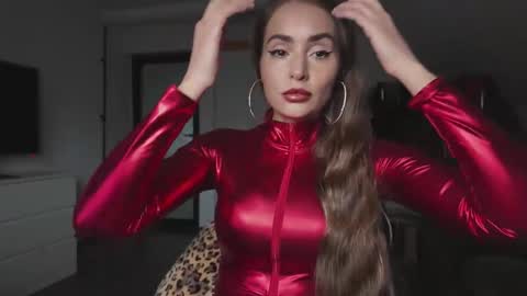 Alecssalove online show from October 6, 11:39 am