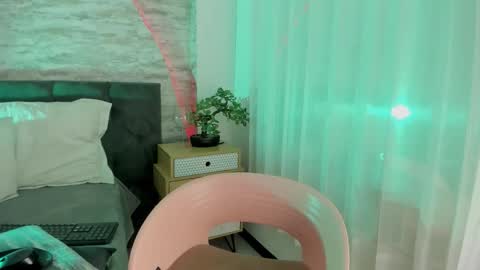 Snapshot of aleec_nyx chatting on October 22, 1:46 pm aleec_nyx online show from October 22, 1:46 pm