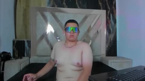 Alejandrrico online show from November 14, 11:17 pm