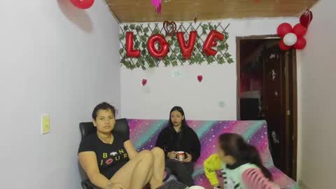 zoe and Kataleya online show from February 25, 12:27 pm