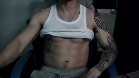 alejoduarte16 online show from February 12, 7:17 pm