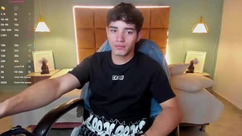 ALejoo Saenz online show from October 8, 3:13 am