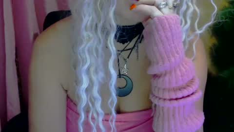 Luly online show from December 22, 2:40 am