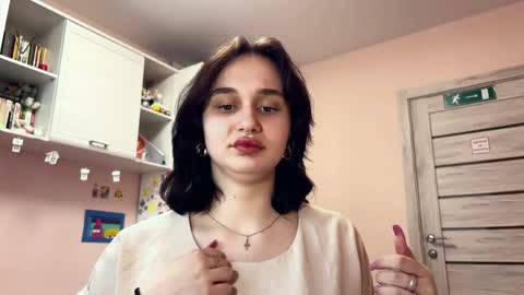 Nora online show from April 8, 3:48 pm