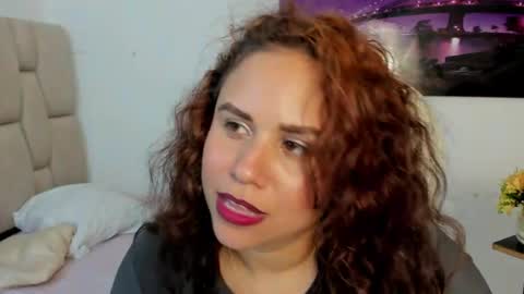 alennax online show from April 15, 2:20 pm